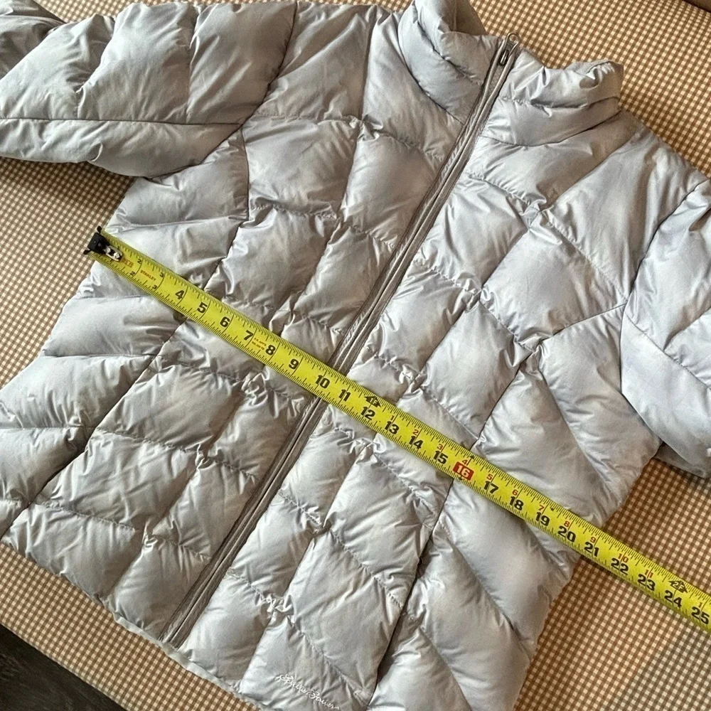 Eddie Bauer 650 Down filling marshmallow puffer jacket.Gray/white.Size XL.Fits L